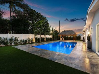 902 SW 27th Place, Boynton Beach, FL 33435