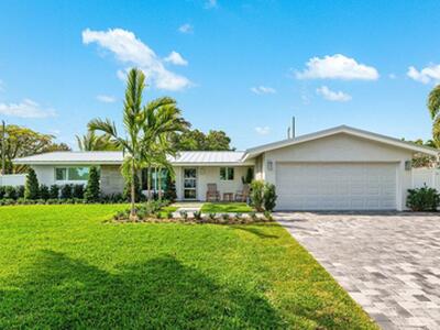 902 SW 27th Place, Boynton Beach, FL 33435