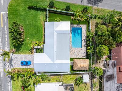 902 SW 27th Place, Boynton Beach, FL 33435