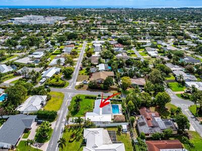 902 SW 27th Place, Boynton Beach, FL 33435