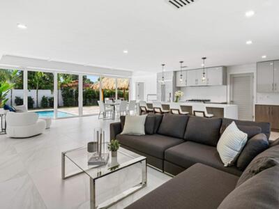 902 SW 27th Place, Boynton Beach, FL 33435