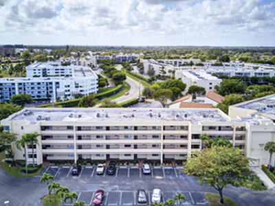 3154 Via Poinciana 114