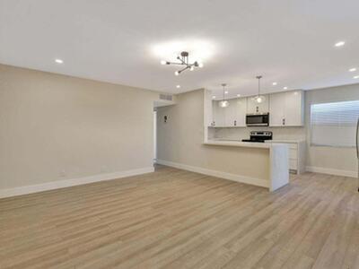 802 Burgundy Q, Delray Beach, FL 33484