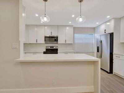 802 Burgundy Q, Delray Beach, FL 33484