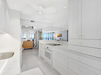 5550 N Ocean Drive, Singer Island, FL 33404