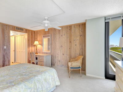 5550 N Ocean Drive, Singer Island, FL 33404