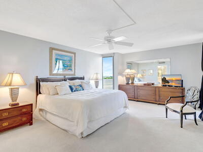 5550 N Ocean Drive, Singer Island, FL 33404