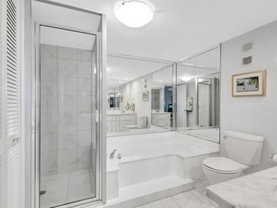 5550 N Ocean Drive, Singer Island, FL 33404