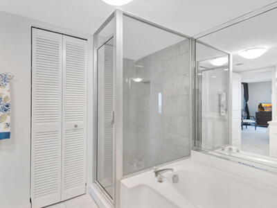 5550 N Ocean Drive, Singer Island, FL 33404