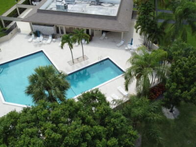 147 Deer Creek Boulevard, Deerfield Beach, FL 33442