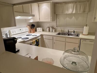 147 Deer Creek Boulevard, Deerfield Beach, FL 33442