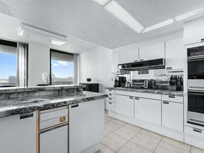100 Lakeshore Drive, North Palm Beach, FL 33408