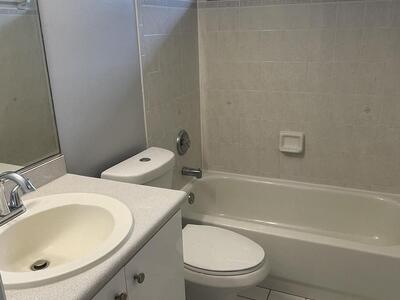 145 SW Hawthorne Circle, Port Saint Lucie, FL 34953