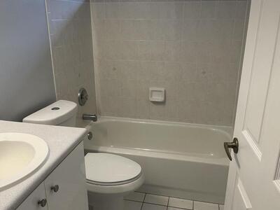 145 SW Hawthorne Circle, Port Saint Lucie, FL 34953