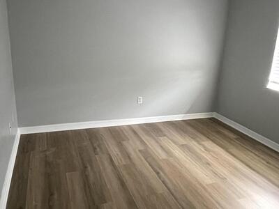 145 SW Hawthorne Circle, Port Saint Lucie, FL 34953