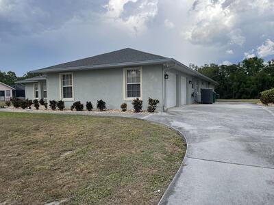 145 SW Hawthorne Circle, Port Saint Lucie, FL 34953