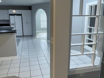 145 SW Hawthorne Circle, Port Saint Lucie, FL 34953