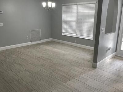 145 SW Hawthorne Circle, Port Saint Lucie, FL 34953