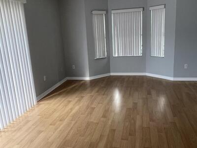 145 SW Hawthorne Circle, Port Saint Lucie, FL 34953