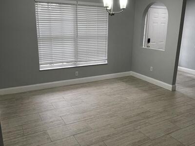 145 SW Hawthorne Circle, Port Saint Lucie, FL 34953