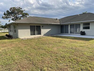 145 SW Hawthorne Circle, Port Saint Lucie, FL 34953