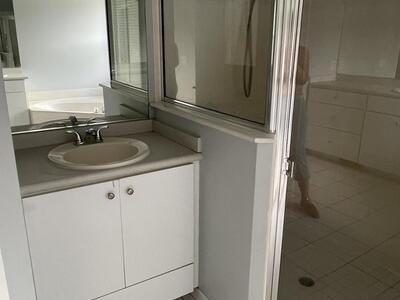 145 SW Hawthorne Circle, Port Saint Lucie, FL 34953