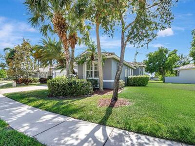 6579 Pavone Street, Lake Worth, FL 33467