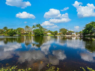 12715 Kingsway Road, Wellington, FL 33414