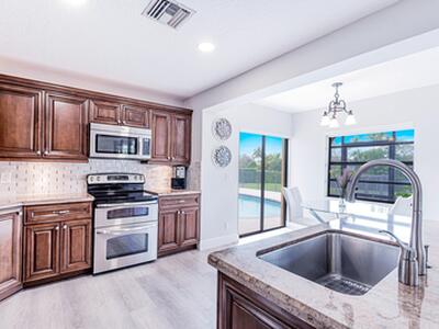 12715 Kingsway Road, Wellington, FL 33414