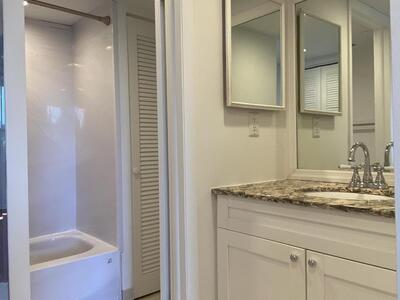 11 Royal Palm Way, Boca Raton, FL 33432