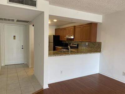 11 Royal Palm Way, Boca Raton, FL 33432