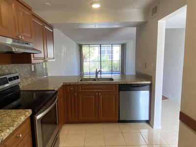 11 Royal Palm Way, Boca Raton, FL 33432
