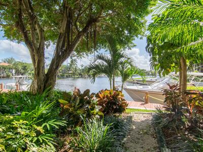11 Royal Palm Way, Boca Raton, FL 33432