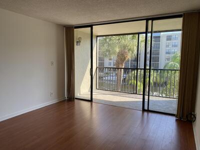 11 Royal Palm Way, Boca Raton, FL 33432
