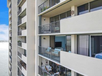 5600 N Flagler Drive, West Palm Beach, FL 33407
