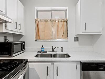 300 Waterway Drive Drive S, Lantana, FL 33462