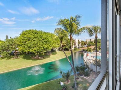 300 Waterway Drive Drive S, Lantana, FL 33462