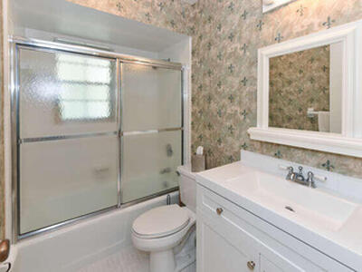 493 Forestview Drive, Atlantis, FL 33462