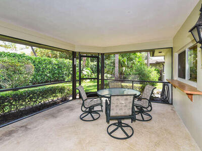 493 Forestview Drive, Atlantis, FL 33462