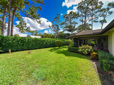 493 Forestview Drive, Atlantis, FL 33462