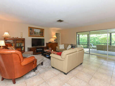 493 Forestview Drive, Atlantis, FL 33462
