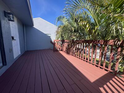 14 Crossings Circle, Boynton Beach, FL 33435