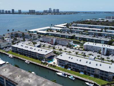 131 Doolen Court, North Palm Beach, FL 33408