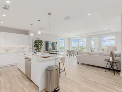 41 SW Seminole Street