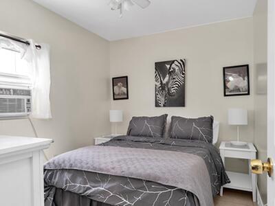 909 N Palmway, Lake Worth Beach, FL 33460