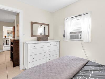 909 N Palmway, Lake Worth Beach, FL 33460