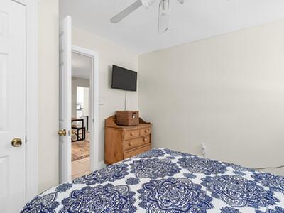 909 N Palmway, Lake Worth Beach, FL 33460