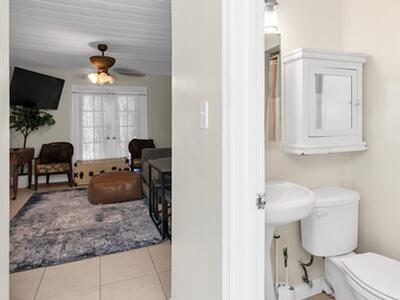 909 N Palmway, Lake Worth Beach, FL 33460