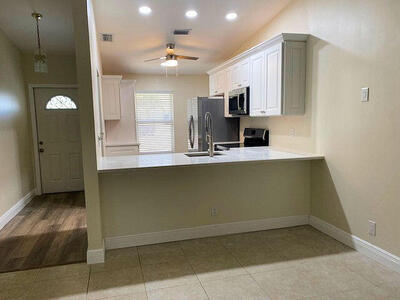 5085 Bottlebrush Street, Delray Beach, FL 33484