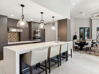 100 SE 5th Ph17 Avenue SE, Boca Raton, FL 33432